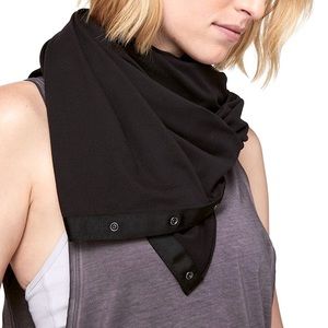 LULULEMON BRAND NEW VINYASA CONVERTIBLE SNAP SCARF WRAP